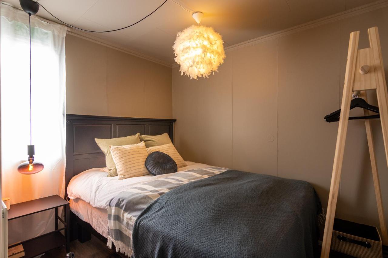 Viking Cottages & Apartments อาคูเรย์รี ภายนอก รูปภาพ