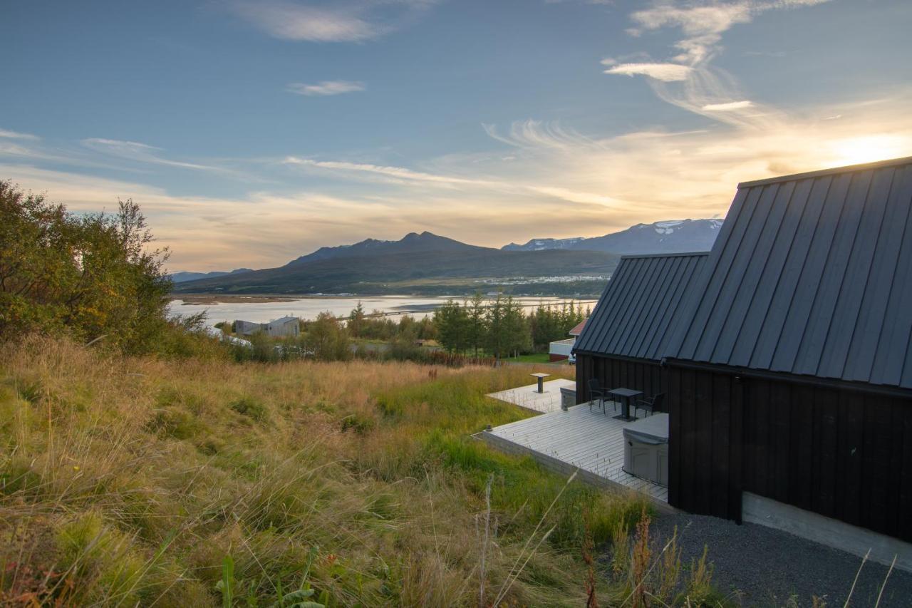Viking Cottages & Apartments อาคูเรย์รี ภายนอก รูปภาพ