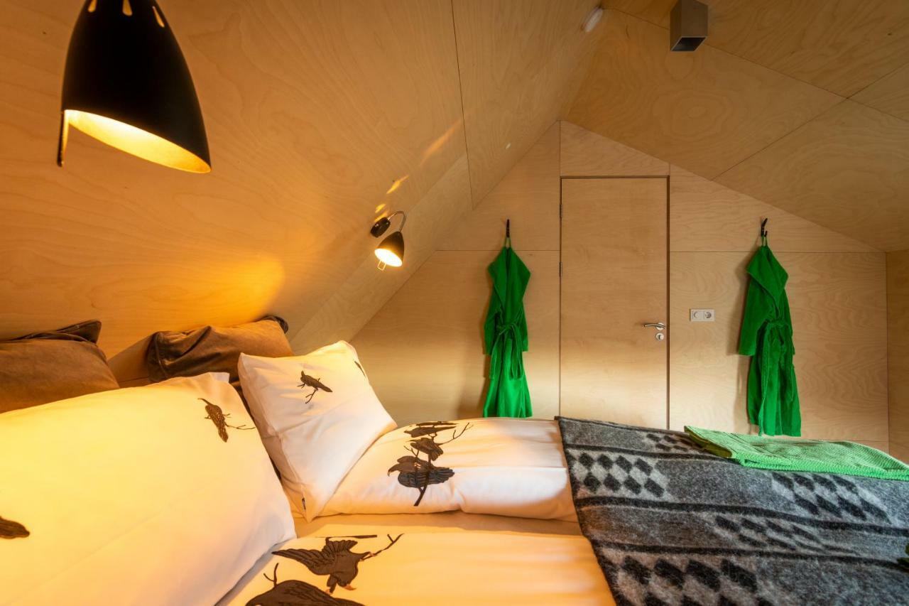 Viking Cottages & Apartments อาคูเรย์รี ภายนอก รูปภาพ